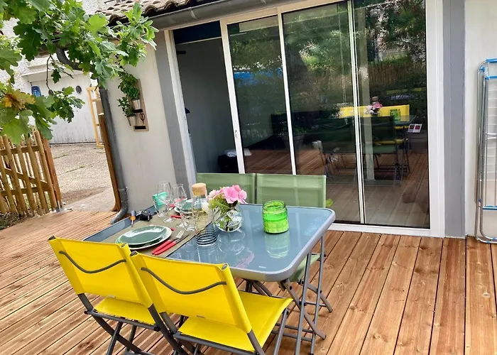 Charmant chalet avec une grande terrasse au Pyla