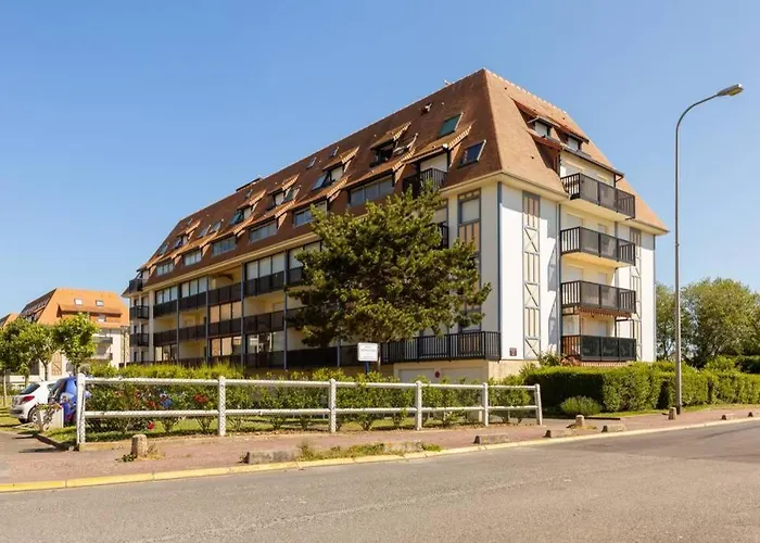 Duplex By The Sea In Normandy