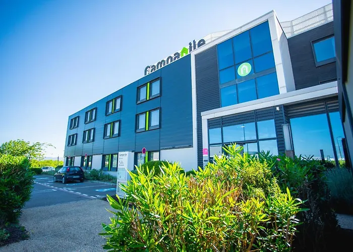 Hôtel avec tennis: Campanile Carcassonne Est - La Cité