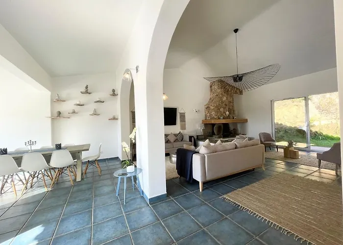 Villa Kanishka