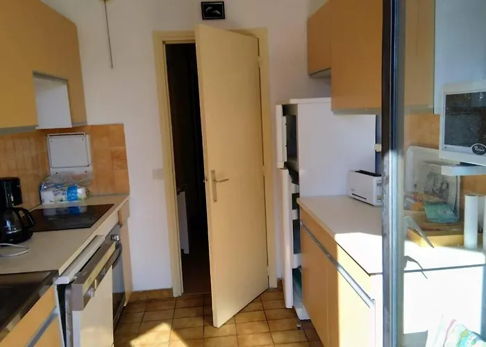 Grand 3 Pieces 82 M2 4P Plus 2-3P , 150M Plage