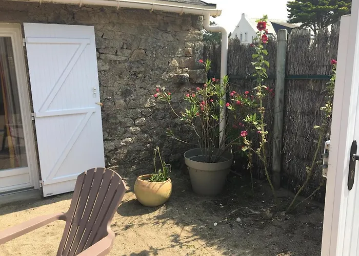 Petite Maison A Deux Pas De La Plage