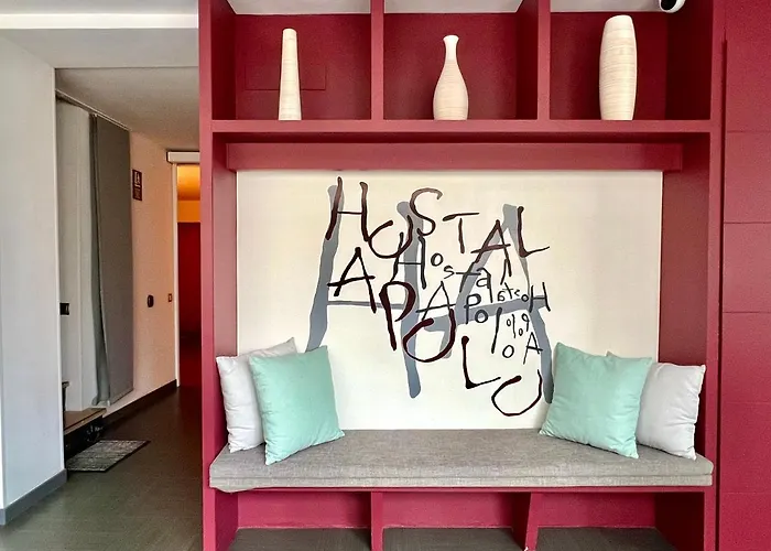 Hotel pres du College: Hostal Apolo