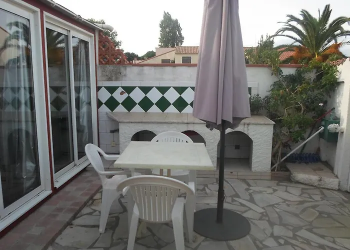 Coquet F2 Avec Petite Terrasse