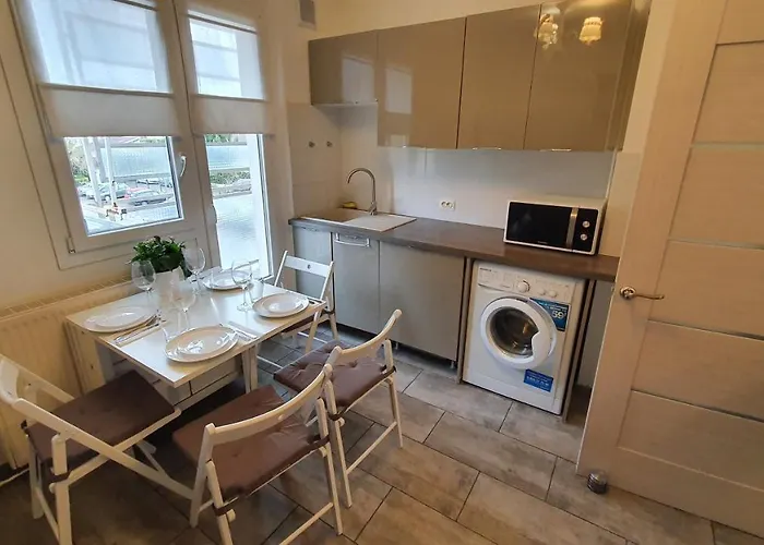 Appartement Avec Parking Gratuit Proche De Village De Marque