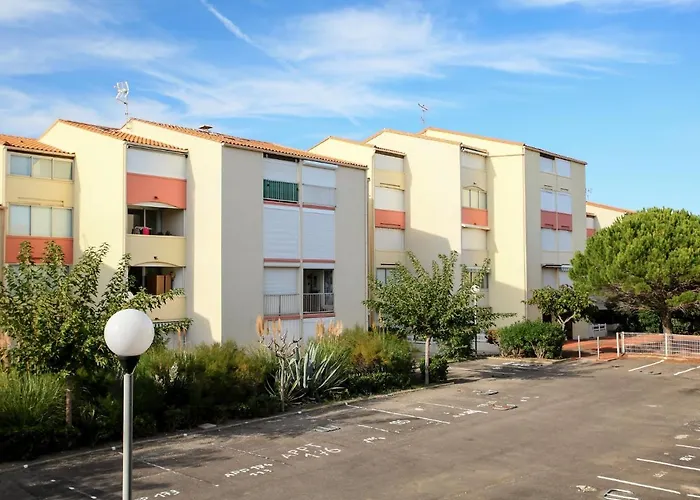 Apartment Les Capounades-6 By Interhome
