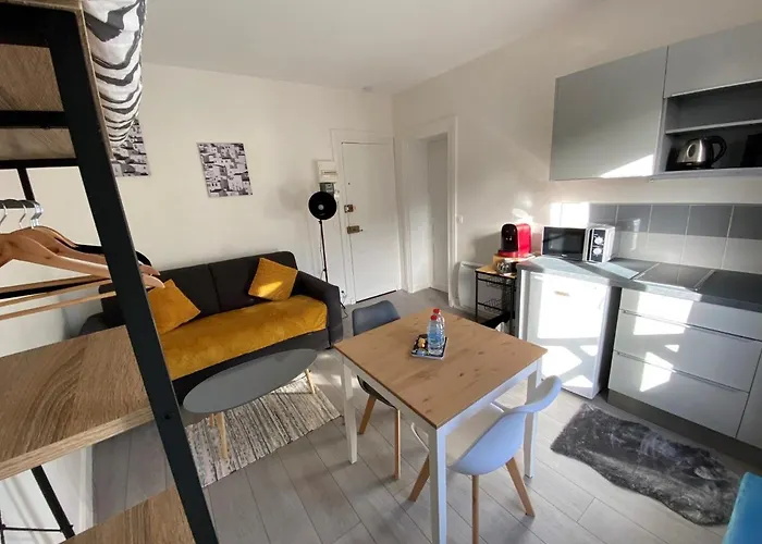 Enghien-Les-Bains : Studio Au Coeur Du Centre Ville