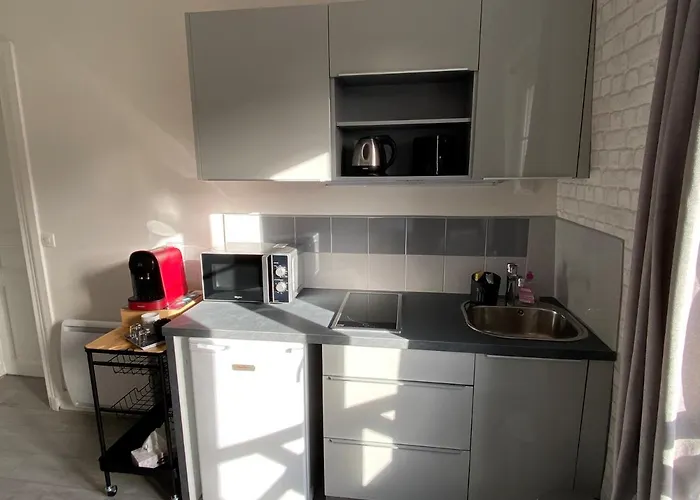Enghien-Les-Bains : Studio Au Coeur Du Centre Ville