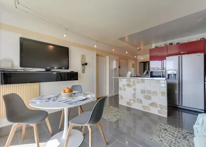 Apartment Les Vues De L'Argentiere By Interhome