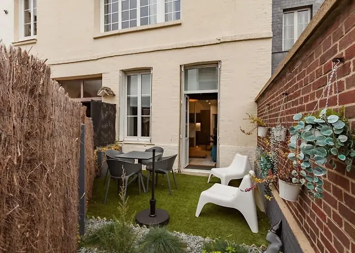 Le First, Centre Ville Terrasse Et Parking