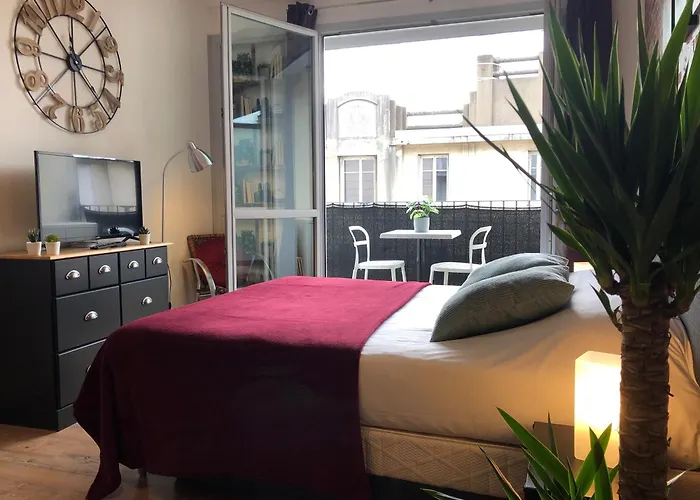 Studio avec balcon&parking gratuit - Tours Gare