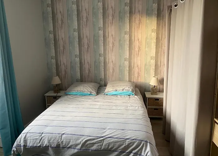 Les vagues, villa avec garage