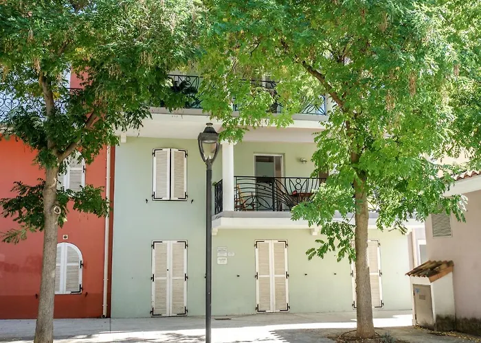 Apartment Le Madrilene By Interhome