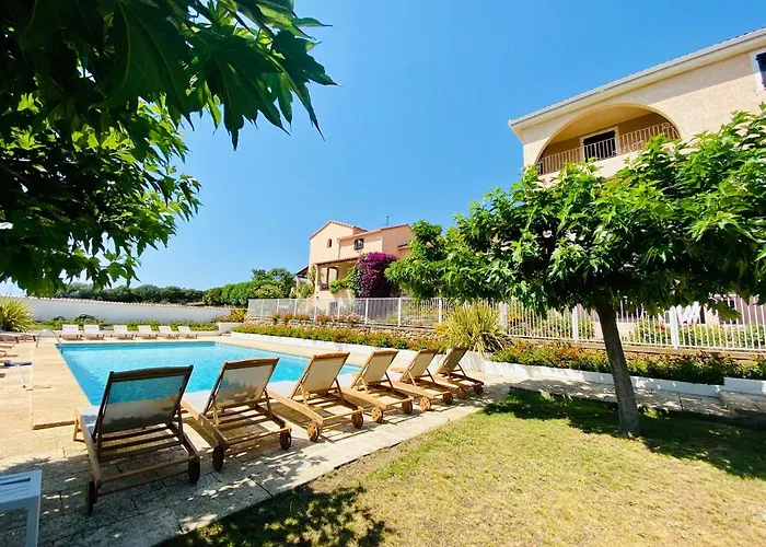Résidence Marie Diane - Appart Coté Piscine F