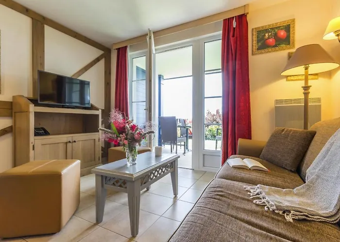 Apartment In R Sidence Spa With Common Pool And Sauna Houlgate