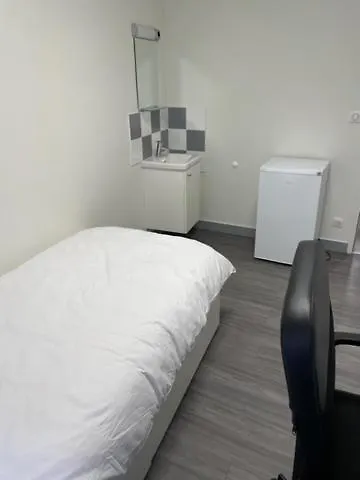Ch-9 Chambre Toute Equipee Avec Television
