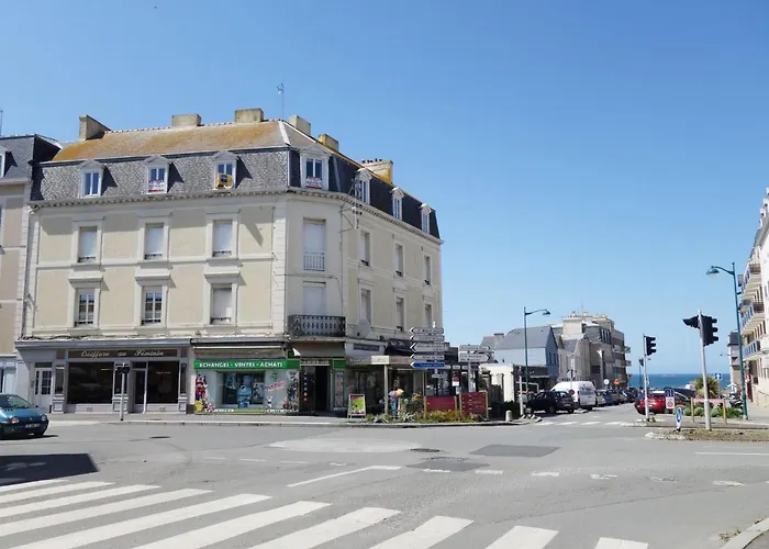 Apartment Le Continental By Interhome
