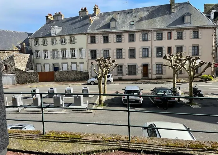 STUDIO HYPERCENTRE à 1 MN PLAGE ET DES PORTS