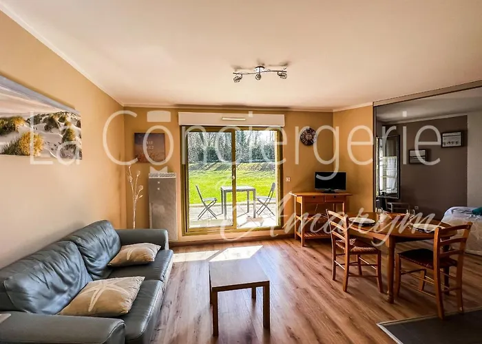 Joli Appartement Avec Terrasse Proche Port