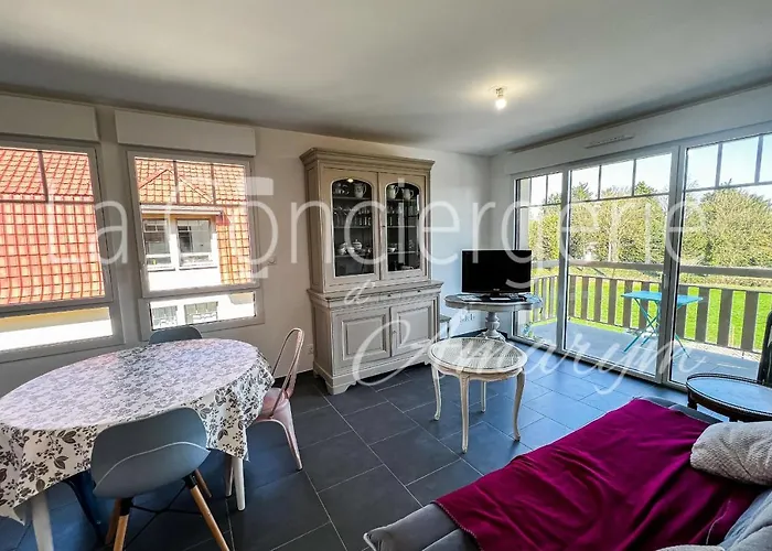 Les Hortensias Charmant Appartement Dans Une Residence Calme Avec Parking