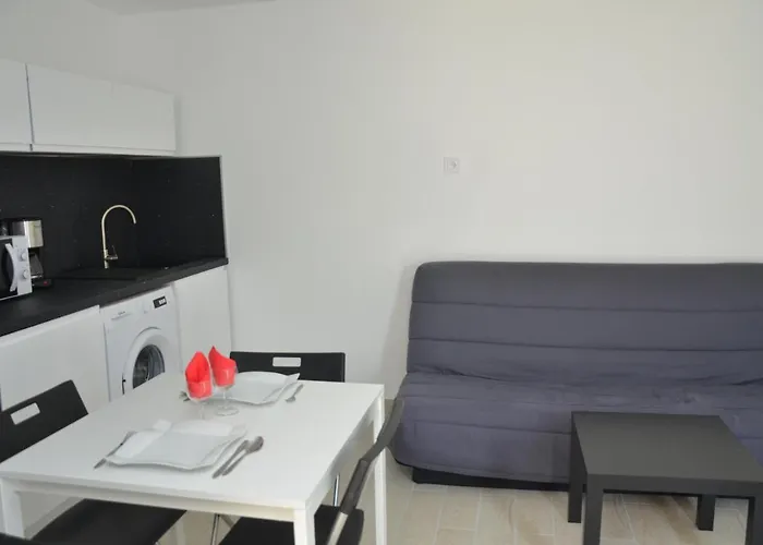 Location de vacances: Appartement Neuf Ciotat