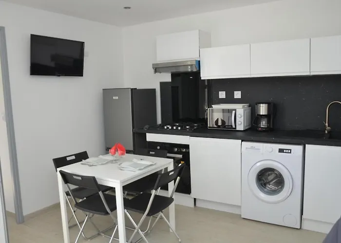 Location de vacances: Appartement Neuf Ciotat