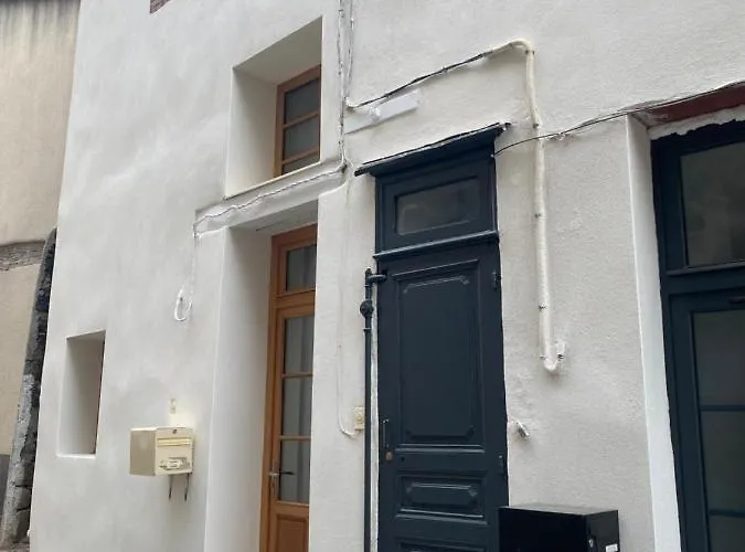 Joli studio calme et lumineux