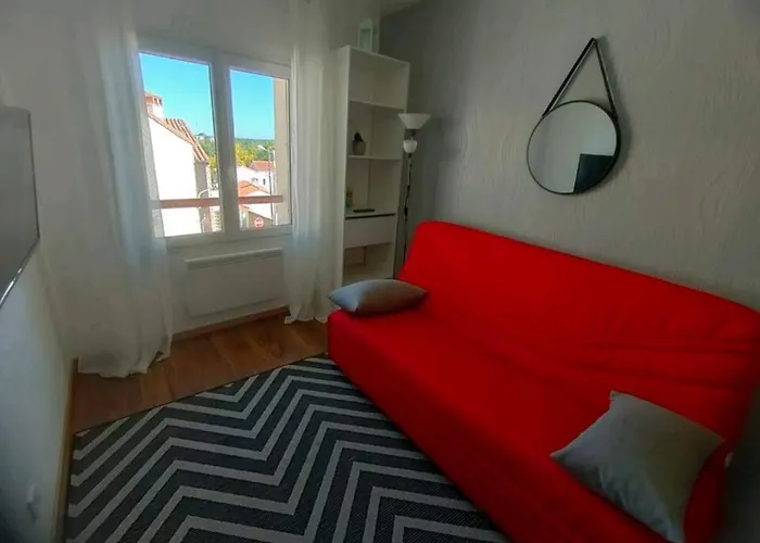Logement Moderne - Centre Ville - Navette Thermale - Disponible 24H/24