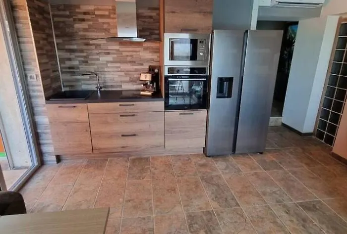 Rêves de vie, suite vue mer, grande piscine privée , spa privatif