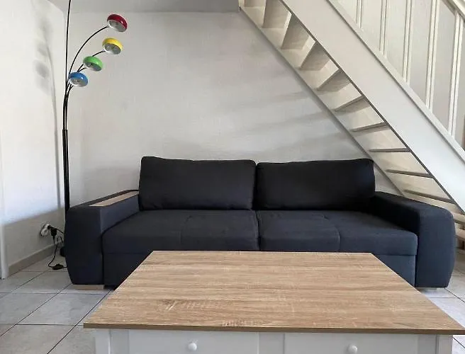 Pavillon à 400m de la plage avec piscine