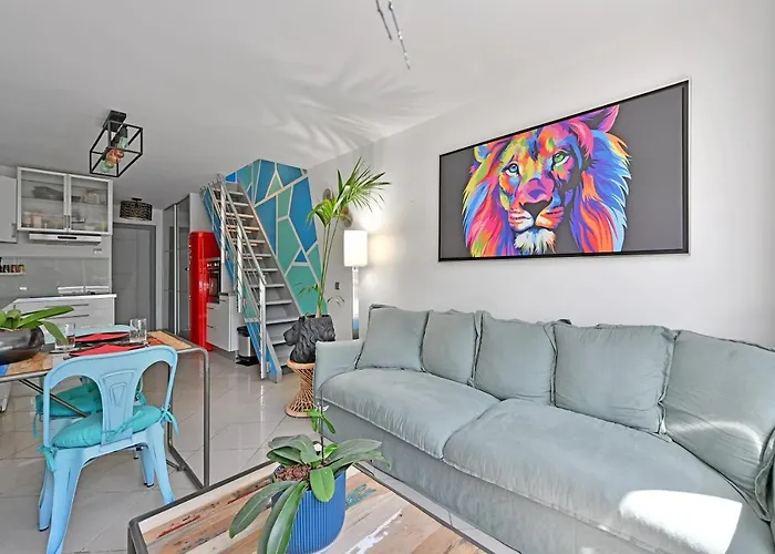 T3 de 45 m2 avec terrasse - Entièrement climatisé - 2 chambres - 400m de la plage - résidence avec piscine