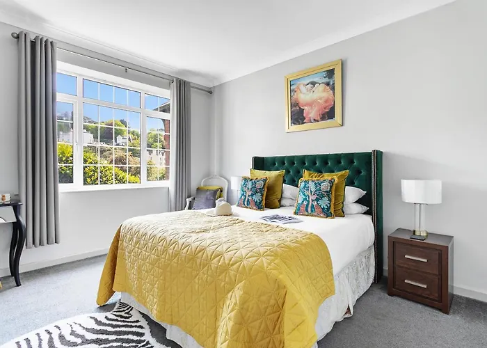 The Torcroft Apartments At Bedford House