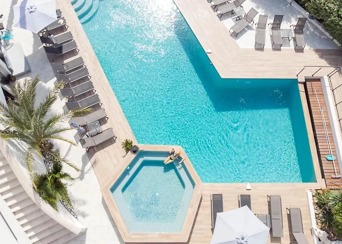 Le Confidentiel Hôtel