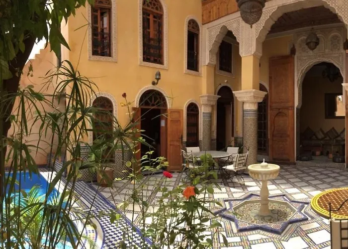 Riad Layalina