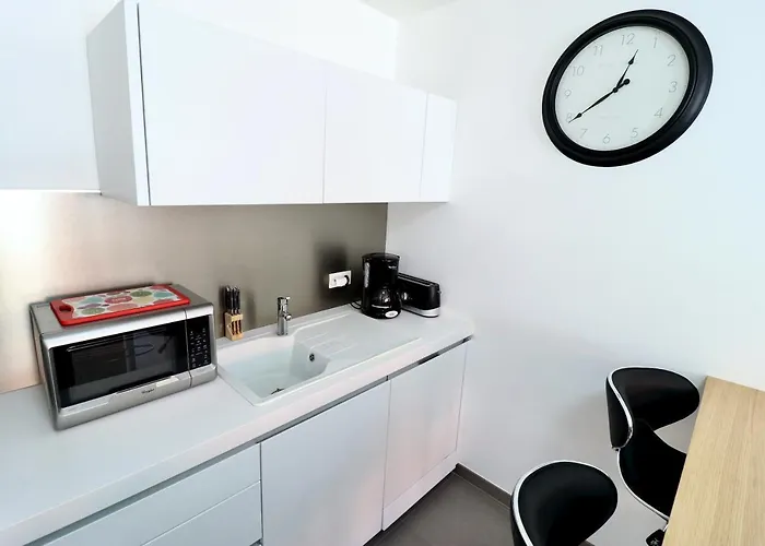 Maison bleue - Apt 4 pers, 2 chambres, prox marché