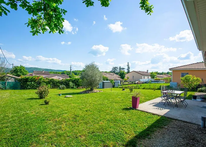 Maison Chaleureuse Avec Jardin 1500M2