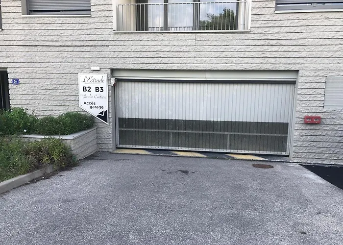 LA COSTIERE DU LAC - ANNECY - Vieille ville, Plage, Garage
