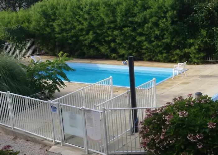 Ty Avel Studios 110 Et 111