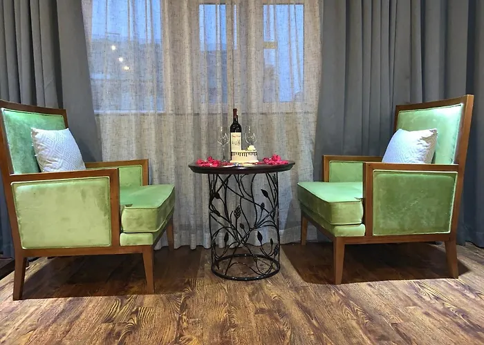 Center Silk Boutique &Travel