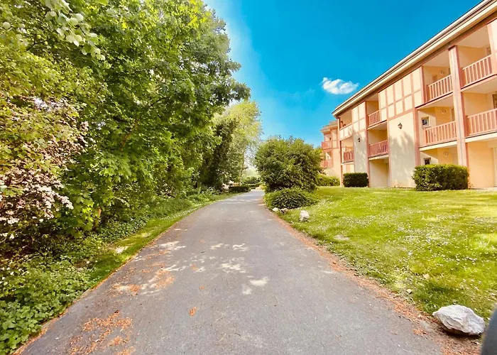 MC Tourisme - Splendide&cosy appartement avec piscine, tennis&parking