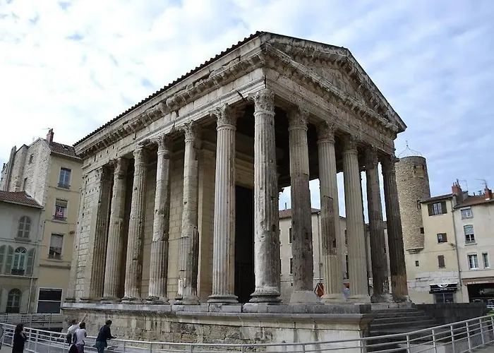 Vienne: Appartement Au Coeur Du Centre Historique