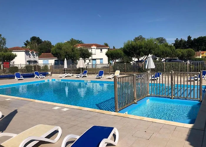 Charmante Maisonnette Avec Piscine, 2 Chambres, Terrasse Privee Et Parking - Saint-Brevin-Les-Pins - Fr-1-364-118