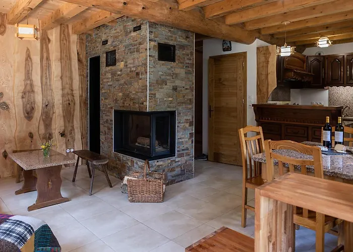 Authentique Grange Renovee Sur Les Hauteurs De Loudenvielle