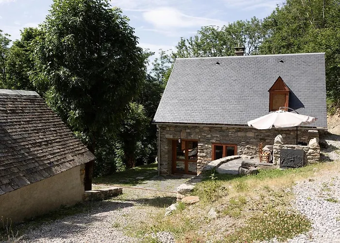 Authentique Grange Renovee Sur Les Hauteurs De Loudenvielle