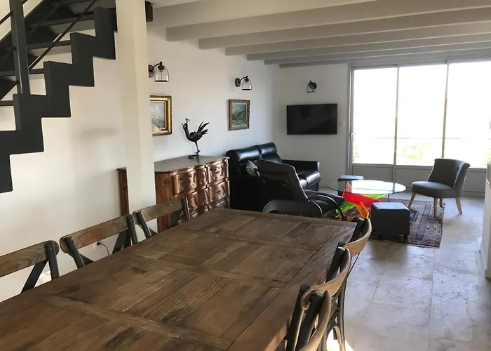 Duplex vue sur tour Appartement Remparts 3