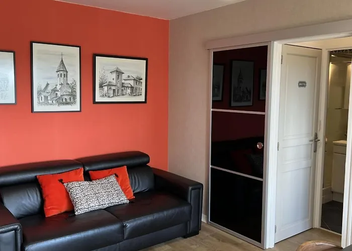 Appartement 2 Pieces Avec Balcon, Ascenseur, Cuisine Equipee - Cabourg - Fr-1-487-340