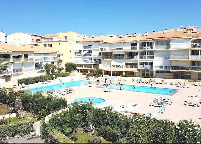 Bord De Plages, 2 Piscines, Transats, Pataugeoire