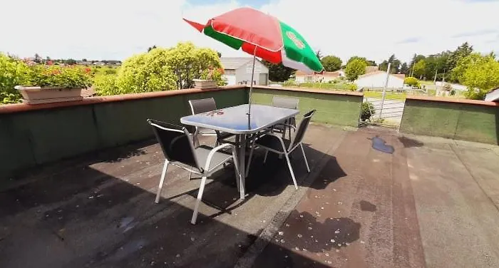 Appartement studio avec terrasse privatisée