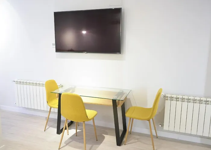 Apartamentos La Flora Burgos Todos Con Aire Acondicionado Y Ascensor