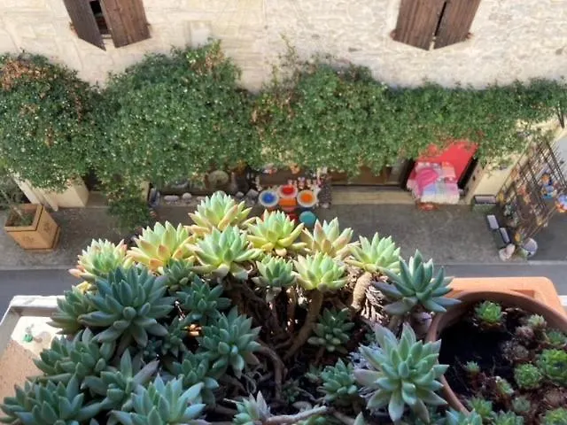 Superbe Appartement De Caractere Au Calme
